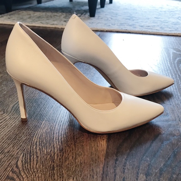white pumps size 8